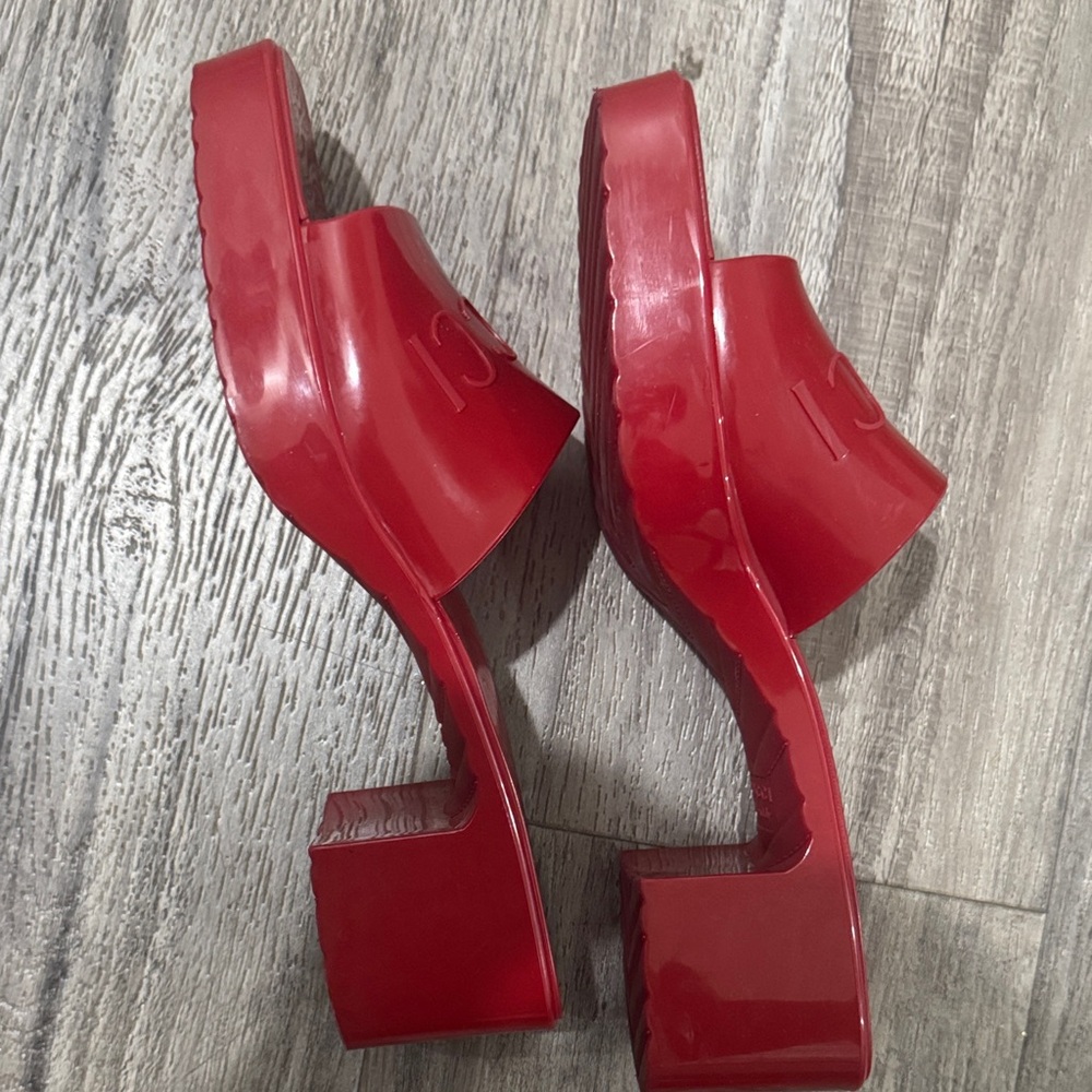 Gucci Women's Bold Red Mules - Picture 4 of 8